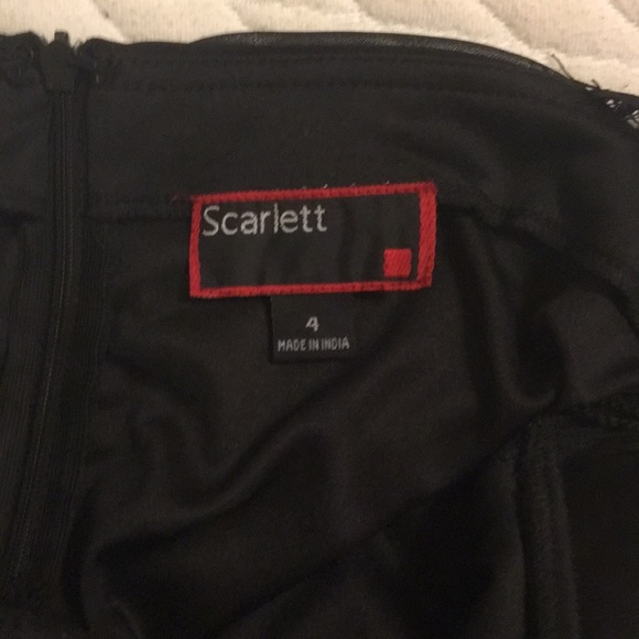 Scarlett Little Black Dress - Picture 6 of 8